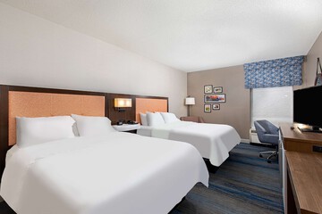 Room 13 of 33