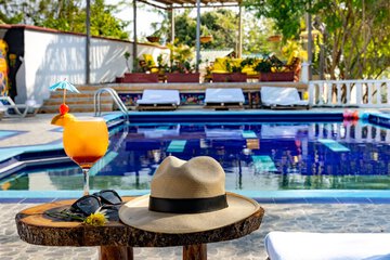 Poolside bar