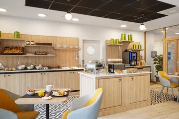 Breakfast buffet