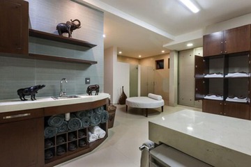 Steam room