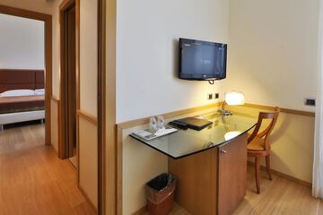 In-room business center