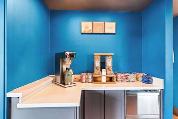 Breakfast/Coffee Service 47 of 48