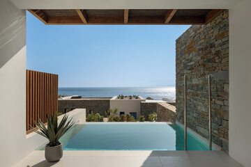Beach/ocean view