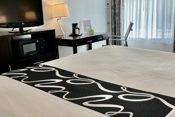 Room 47 of 81