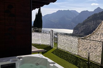 Private spa tub