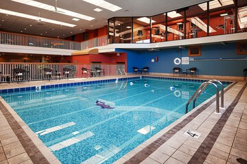 Exercise/lap pool