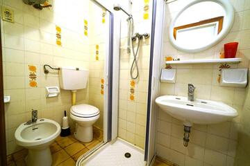 Photo 49