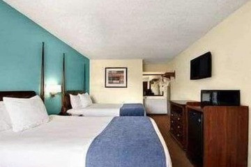 Room 13 of 22