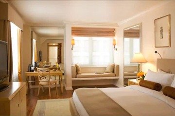 Room 14 of 66