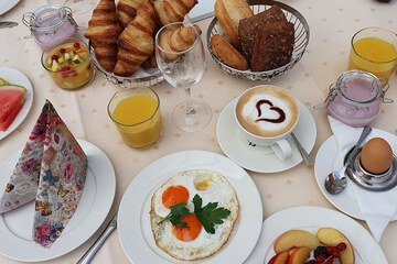 Breakfast meal