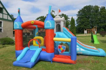 Children's play area - outdoor