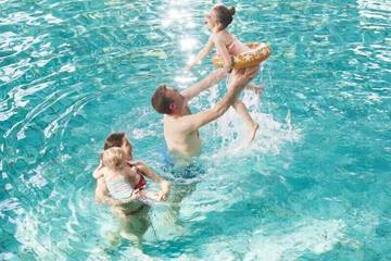 Exercise/lap pool