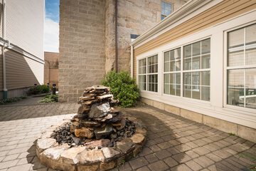 Hotel Exterior 50 of 54