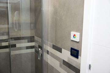 Bathroom shower
