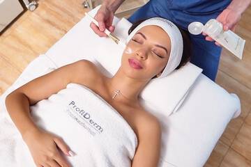 Facial