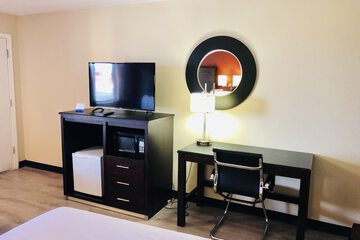 Room 11 of 27