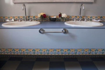 Bathroom sink
