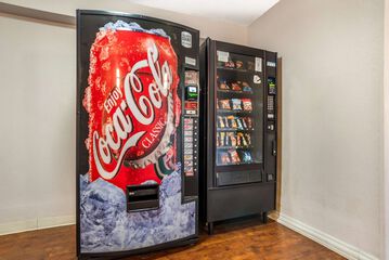 Business Center 26 of 26