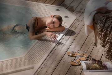 Outdoor spa tub