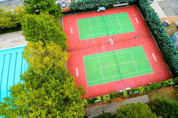Tennis court