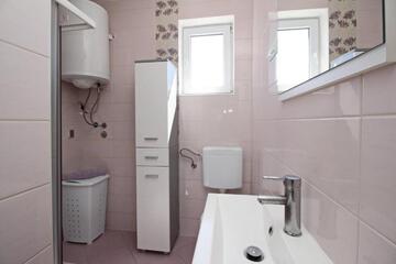 Photo 37