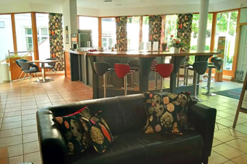 hotel_rooms