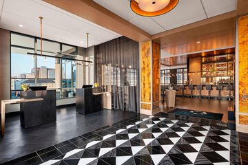 The Oaklander Hotel Autograph Collection