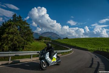 Scooter/moped
