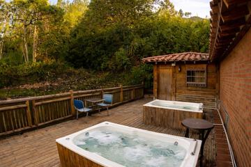 Private spa tub