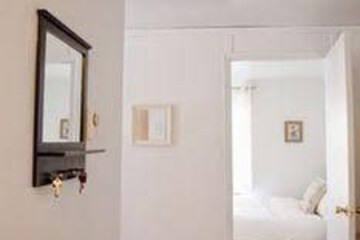  Herrick Guest Suites Bank Street Apartment 14