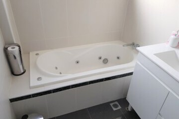Jetted Tub