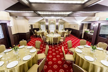Indoor wedding