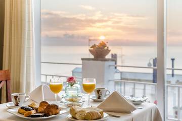 Breakfast area