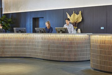 Check-in/check-out kiosk