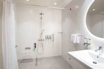 Bathroom shower