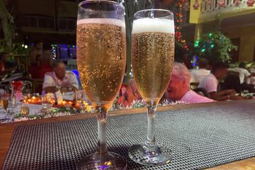 Champagne service