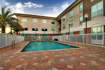 Pool 8 of 61