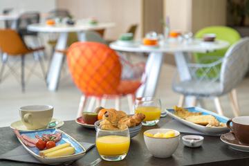 Breakfast area