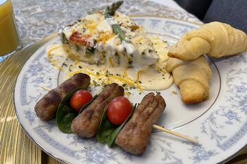 Breakfast/Coffee Service 90 of 100