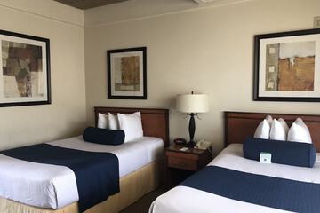 Room 15 of 33