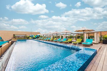 Rooftop pool