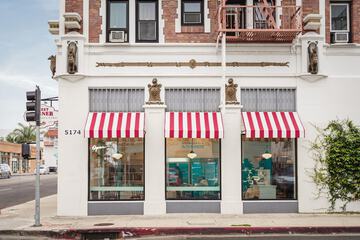 Breakfast/Coffee Service 55 of 71