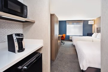 Room 76 of 121