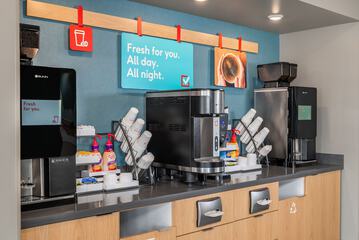 Breakfast/Coffee Service 37 of 43