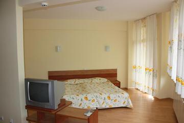 Photo 37