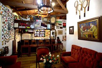 Hotel Bar