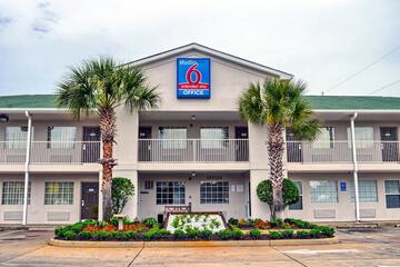 Studio 6 Pascagoula MS