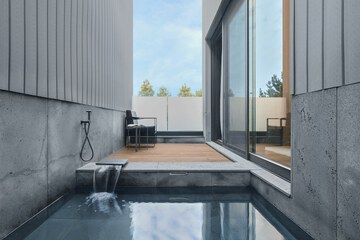 Private spa tub