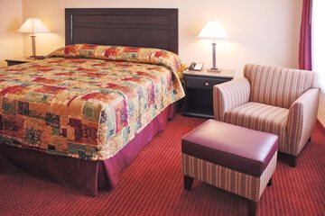 Relax Inn & Suites