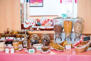 Breakfast buffet